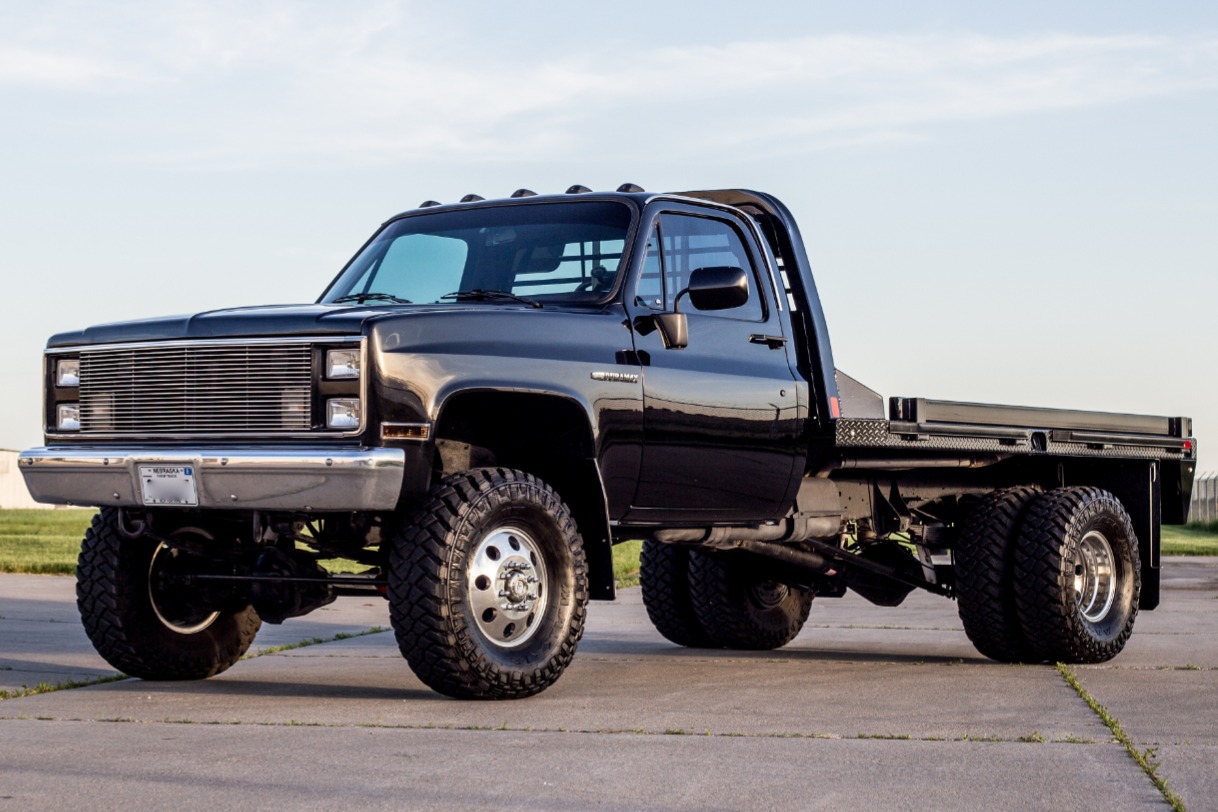 bringatrailer.com