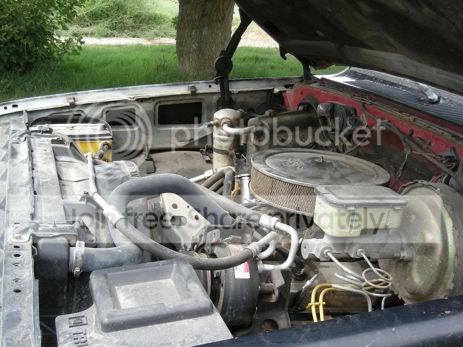 83blazer009.jpg