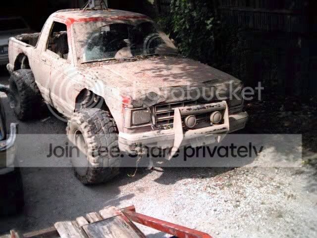 s-10redindriveway-4.jpg