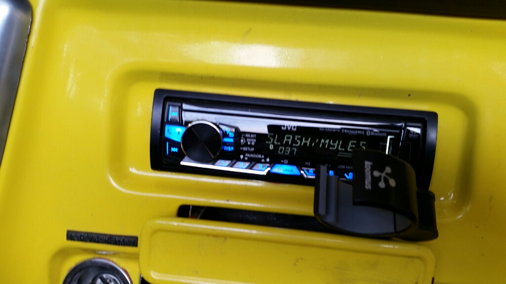 stereo_install7.jpg
