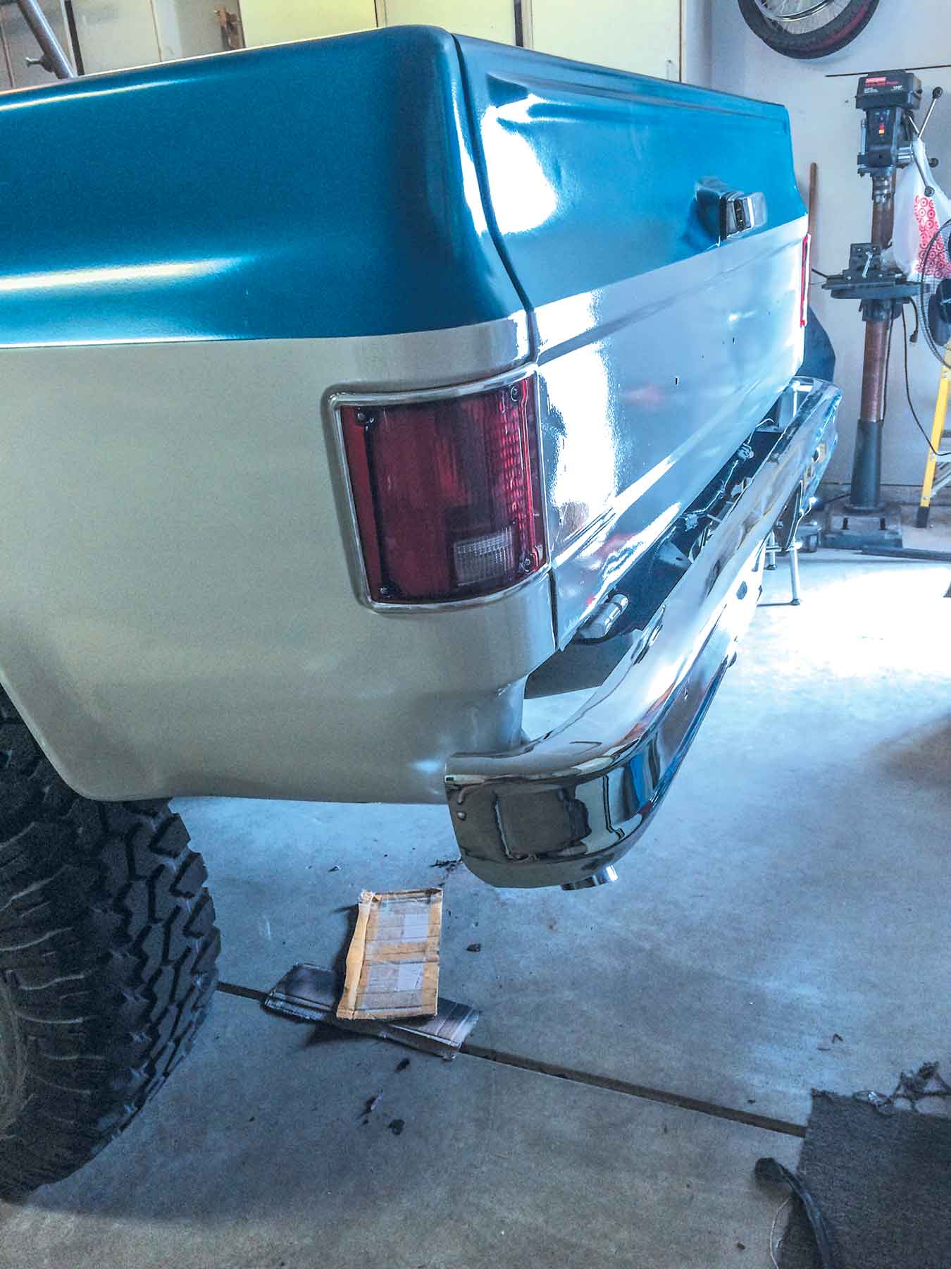 1973-Chevy-K5-Blazer-Tailgate.jpg