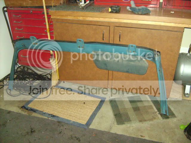 1975WINDOWFRAME.jpg
