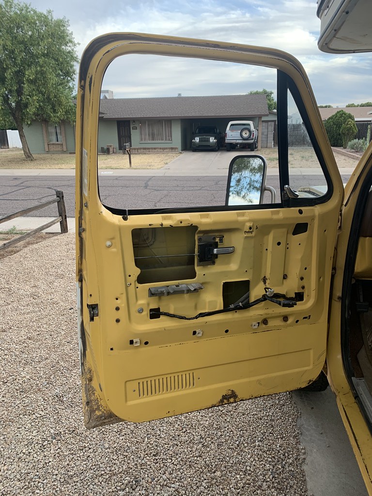 50041972533_20f898260e_b.jpg