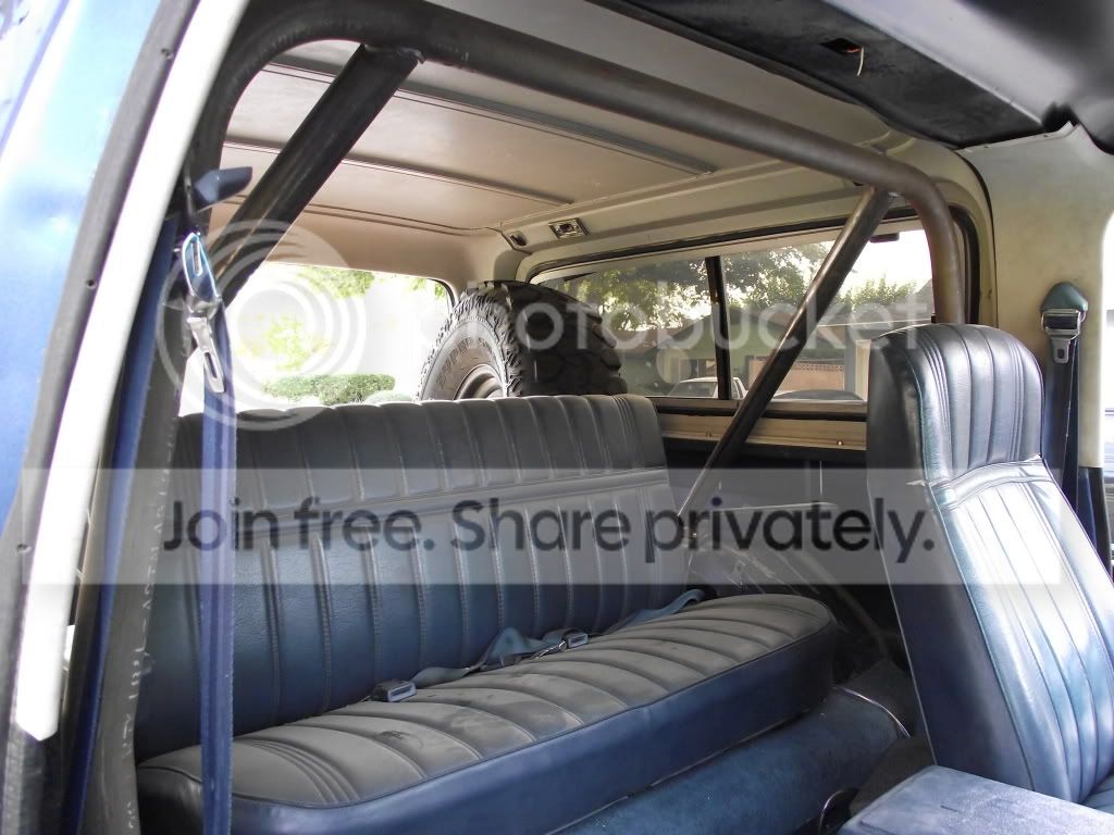 backseatrollbar.jpg