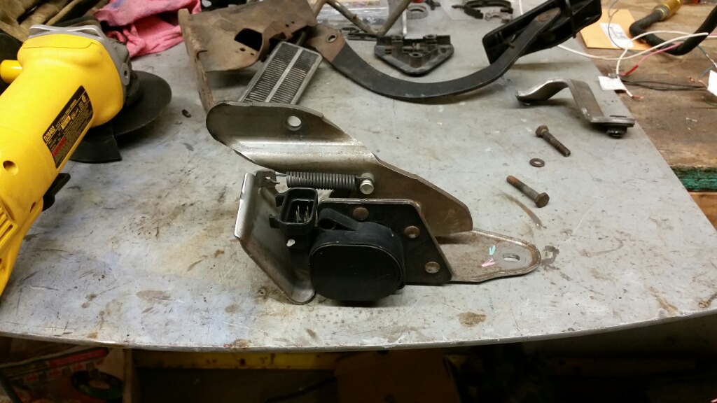 Acc_pedal4.jpg