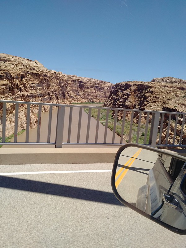 27210566103_07b9d90d39_c.jpg