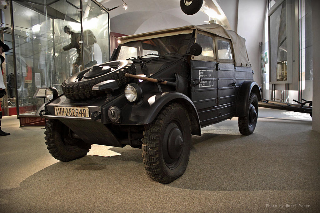 vw_typ82_kubelwagen_by_shadowphotography-d48xdqr.jpg