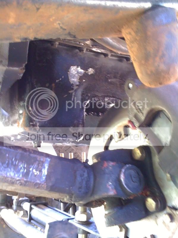 WhiteTruck008.jpg