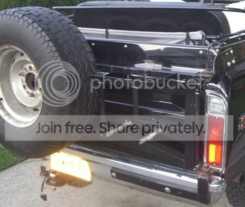 tirecarrier1.jpg