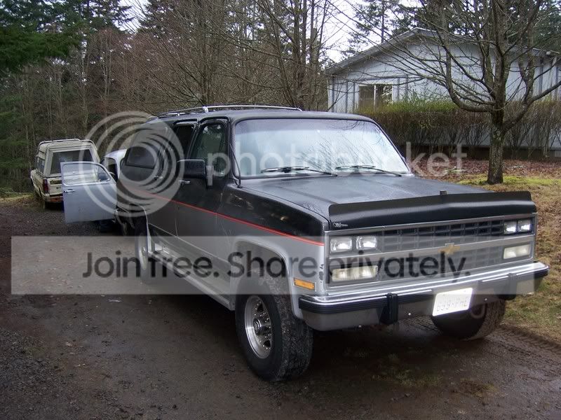 Suburban001.jpg