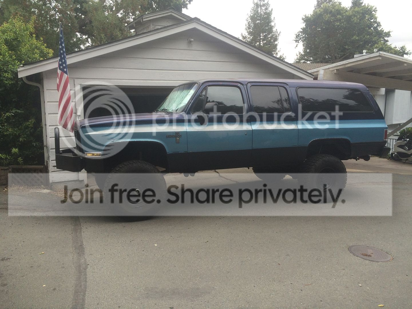 Burb%20garage_zpsbjagns6n.jpg