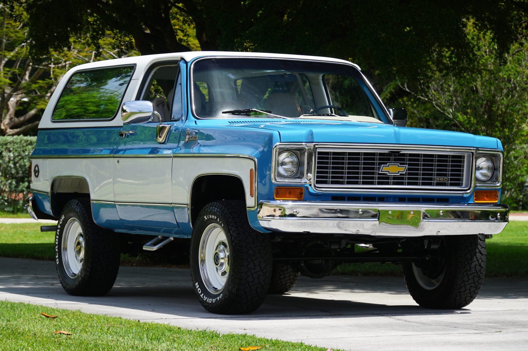 bringatrailer.com