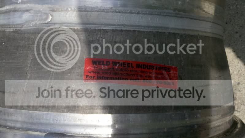 1237414103_photobucket_62983_.jpg