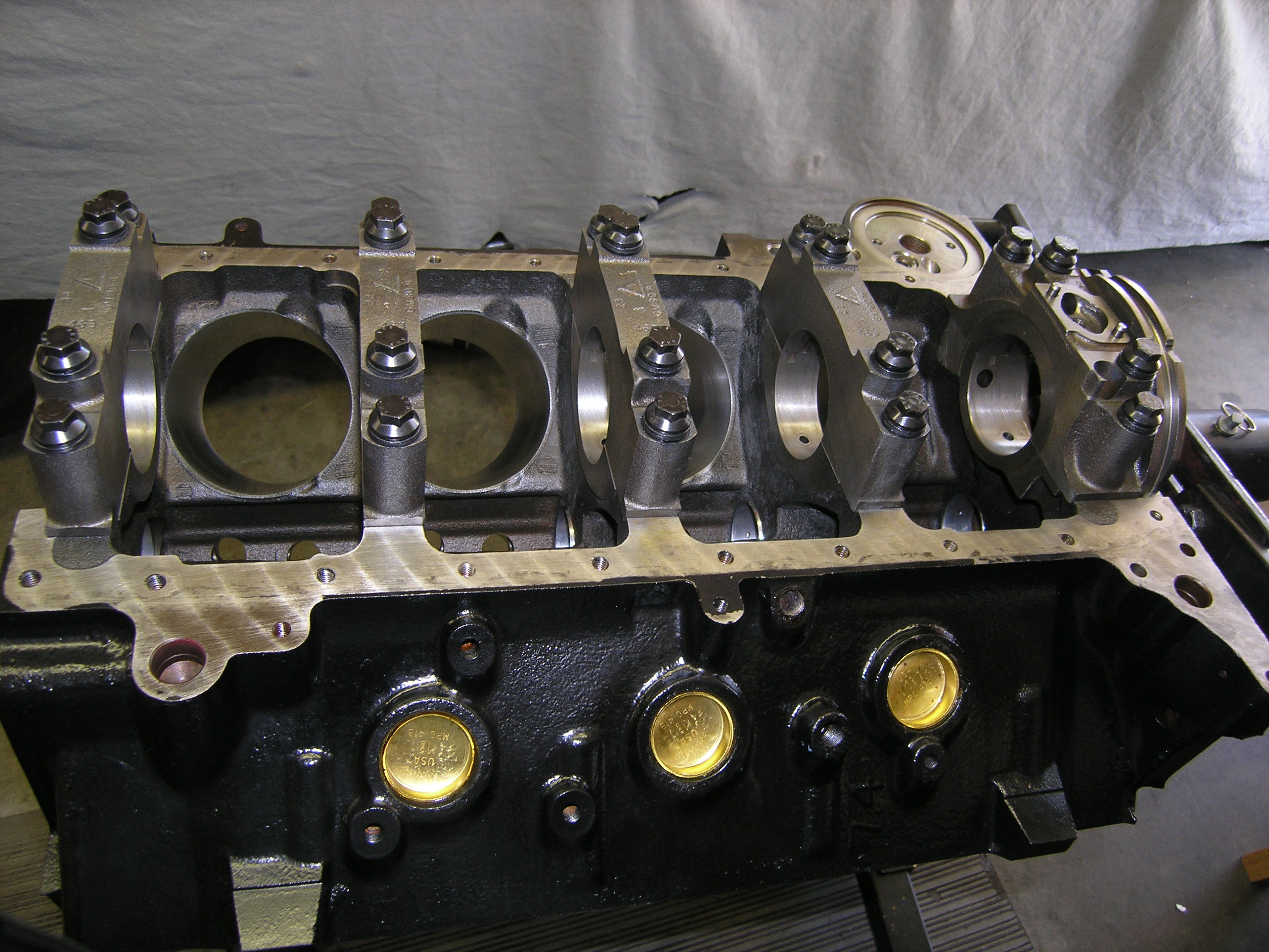 4-Bolt-block2.jpg