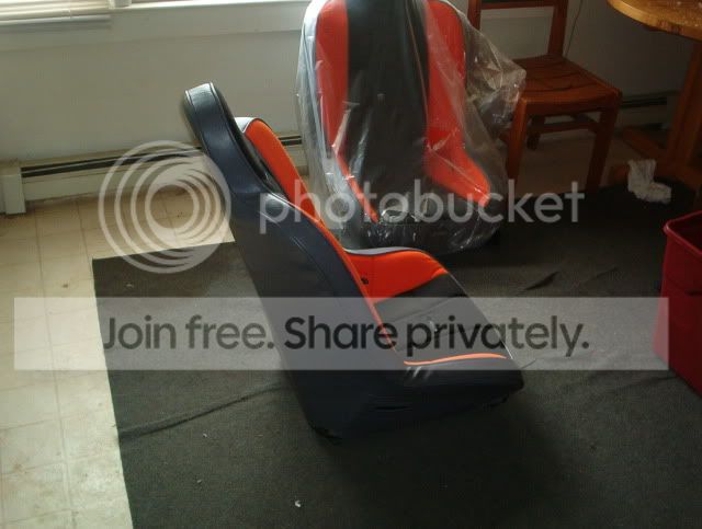 seats002.jpg