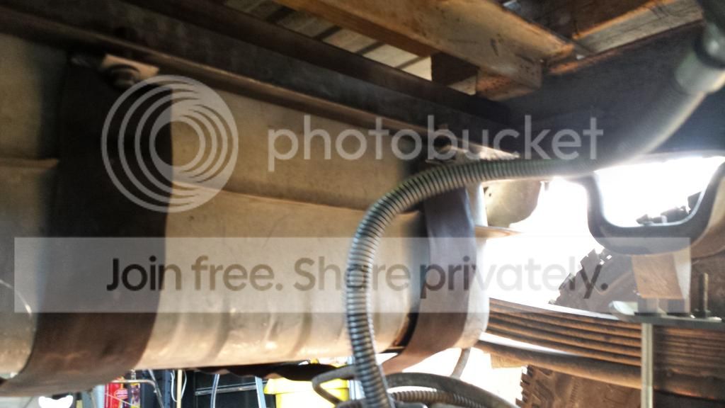 2014-08-31FrontStrapmounts_zpsfd26e3a8.jpg