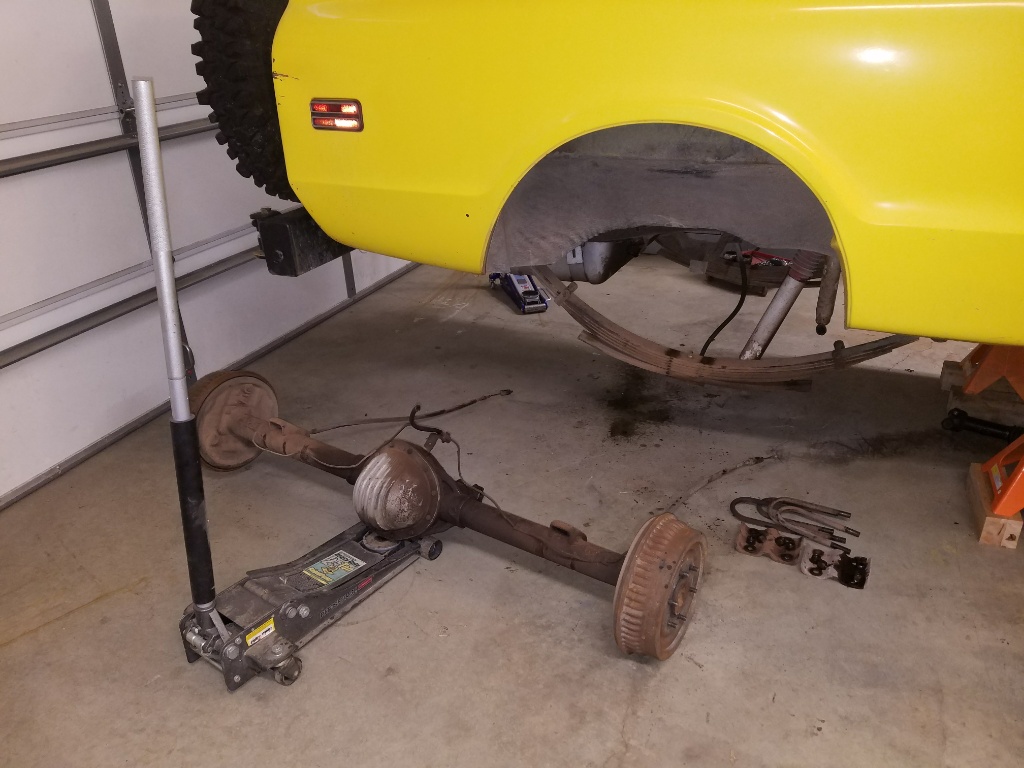 12_bolt_out1.jpg