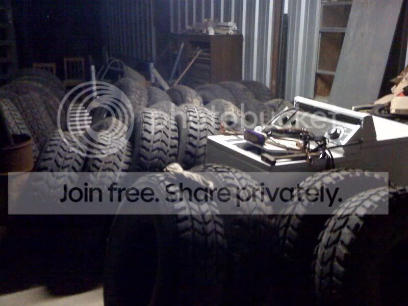 H1Tires2.jpg