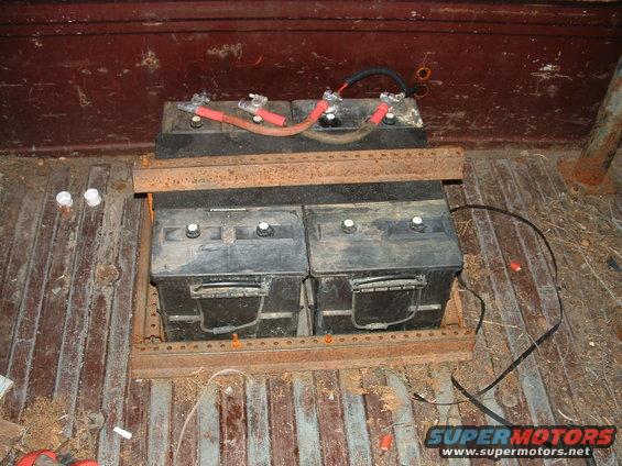 dualbatts2.jpg