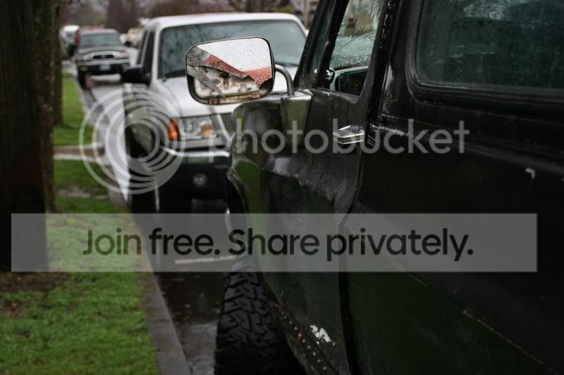 BustedTruck003.jpg