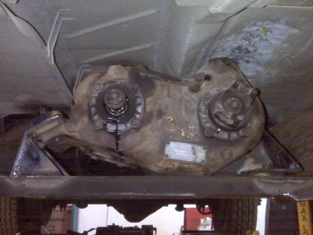 Tcasemount06.jpg