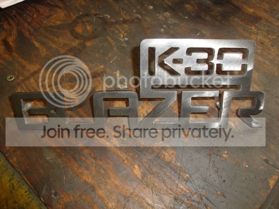 k30fenderbadge.jpg