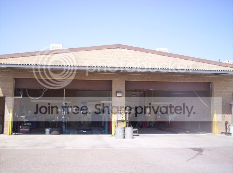 shop001.jpg