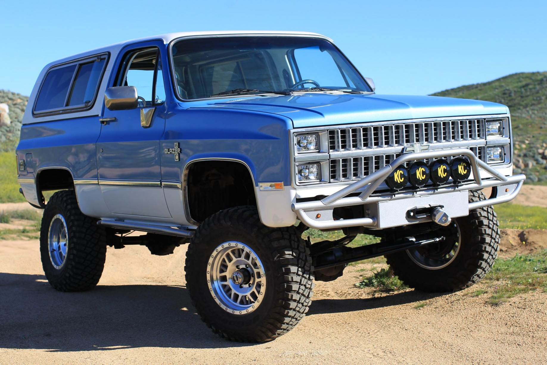 bringatrailer.com