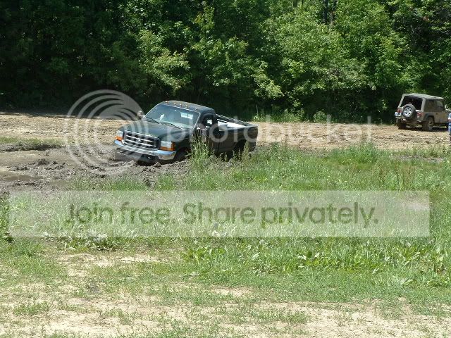 Daryl_in_hole.jpg