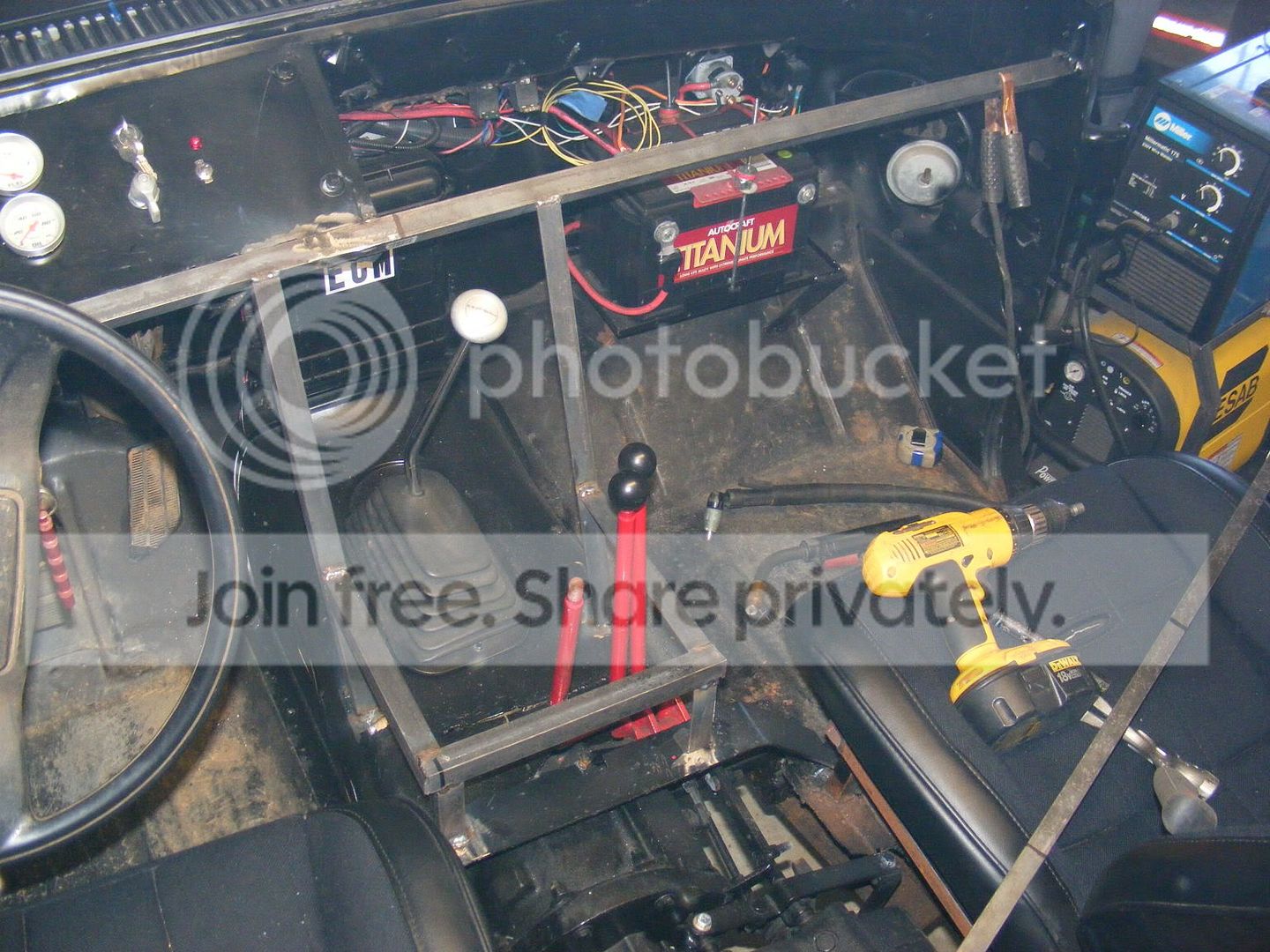 Centerconsole.jpg