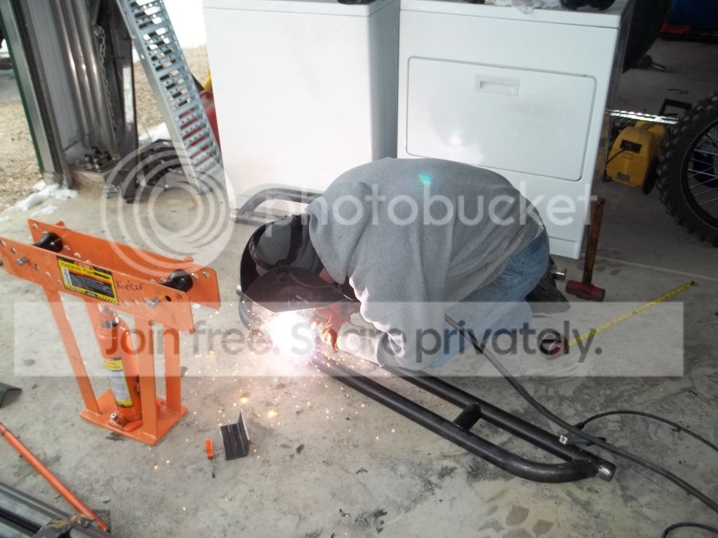 009_zpscc6a1819.jpg